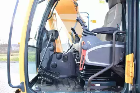 Korečková rýpadla 2014 Hyundai Robex 140 LC-9 A  Hyundai R140 Hyundai HX140 LC (11)