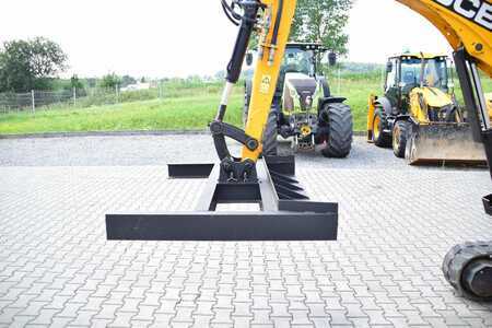 Minibagry 2020 JCB 8026 CTS JCB 8030 CAT 302.7 Takeuchi TB228 Kubota (6)