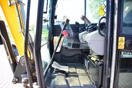 Minibagry 2017 JCB 65 R-1 JCB 8065 JCB 8065 RTS CAT 306 (11)