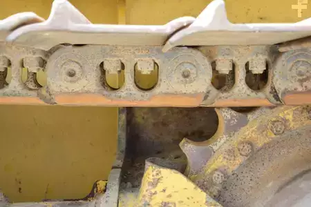 Ostatní 2015 Caterpillar D 5 K 2 LGP  CAT D6 CAT D5 (9)