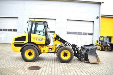 Kerekes rakodó 2021 JCB 409 JCB 406 JCB 407 (14)