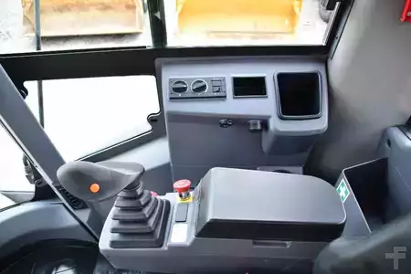 Compacteur monocylindre 2023 Hamm HC 130i  H13i Bomag BW213 (18)