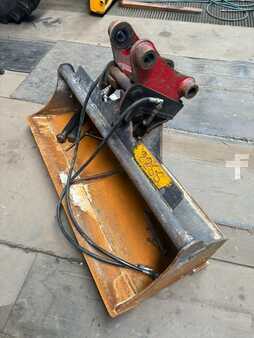 Liitteet 2021 Lehnhoff MS 03 SW03 + tilting bucket  Lehnhoff (2)