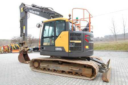 Kettenbagger 2019 Volvo ECR 145 EL dozer blade (8)