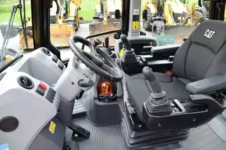 Rigid Backhoe Loader 2024 Caterpillar 432 CAT 428  DEMO as NEW (18)