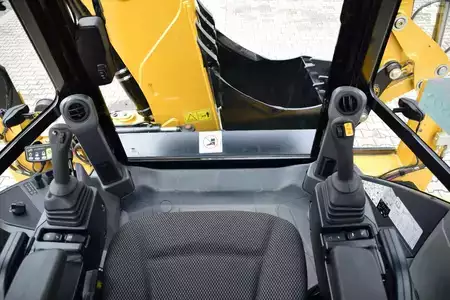 Rigid Backhoe Loader 2024 Caterpillar 432 CAT 428  DEMO as NEW (20)