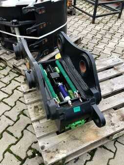 Přídavná zařízení 0 Geith JS 130LC JS220LC Hyundai R140 R220 (2)
