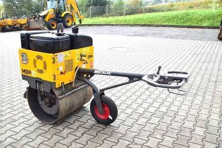 Single drum compactors 2020 Mecalac MBR 71 HD + TRAILER (3)