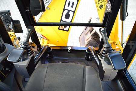 Rigid Backhoe Loader 2021 JCB 3CX Compact 2CX Streetmaster (16)