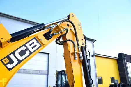 Mini pelle 2023 JCB 19 C-1 (9)