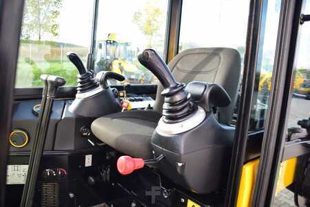 Mini pelle 2022 JCB 16 C-1 JCB 19C-1 CAT 301.7 Takeuchi TB219 (12)