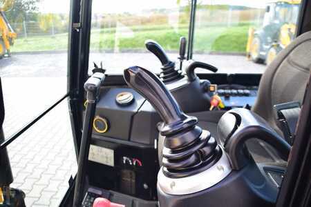 Mini pelle 2022 JCB 16 C-1 JCB 19C-1 CAT 301.7 Takeuchi TB219 (15)