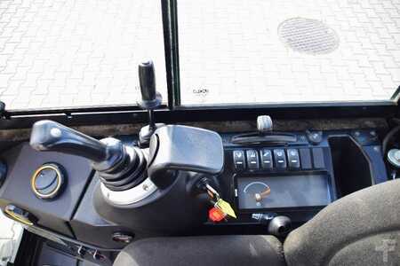 Mini pelle 2022 JCB 16 C-1 JCB 19C-1 CAT 301.7 Takeuchi TB219 (17)