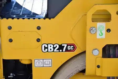 Tandemové válce 2024 Caterpillar CB 2.7 GC roller Bomag BW120 JCB VMT260   EX DEMO (5)