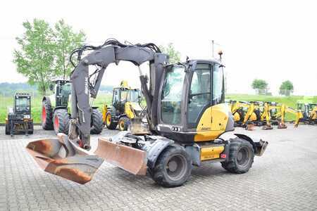 Koparki kołowe 2018 Mecalac 9 MWR 40KPH  JCB Hydradig 110W Takeuchi TB175W (1)