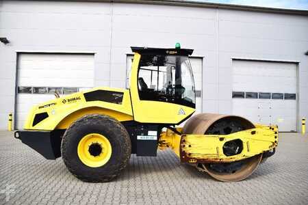 Compacteur monocylindre 2020 BOMAG BW 213 DH (11)