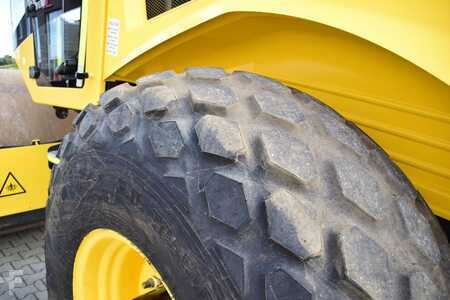 Compacteur monocylindre 2020 BOMAG BW 213 DH (7)