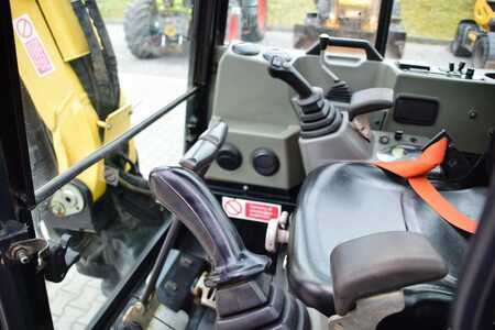 Mini excavators 2016 Yanmar Vio 50 U JCB 8050 Takeuchi TB250 CAT 305 (15)