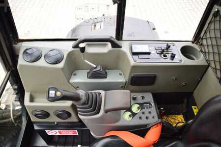 Mini excavators 2016 Yanmar Vio 50 U JCB 8050 Takeuchi TB250 CAT 305 (17)
