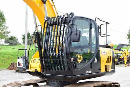 JCB JS131LC PLUS