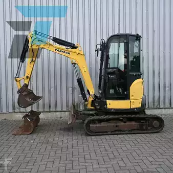 Minibagry 2017 Yanmar VIO25-6 (1)