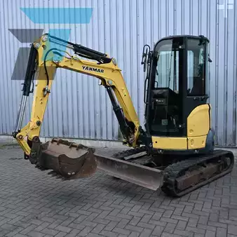 Minibagry 2017 Yanmar VIO25-6 (18)