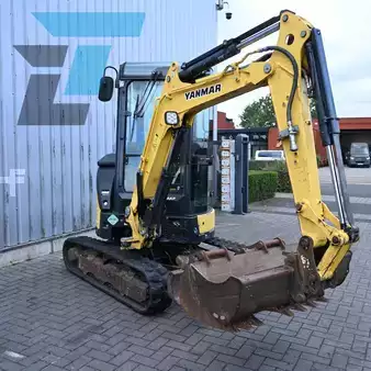 Minibagry 2017 Yanmar VIO25-6 (19)