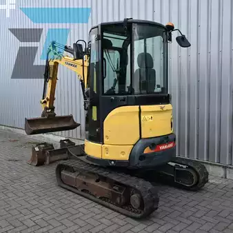 Minibagry 2017 Yanmar VIO25-6 (3)