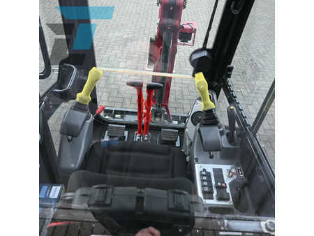 Mini kotrógép 2024 Yanmar SV15VT minigraver 16H!! (21)