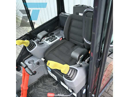 Mini kotrógép 2024 Yanmar SV15VT minigraver 16H!! (22)