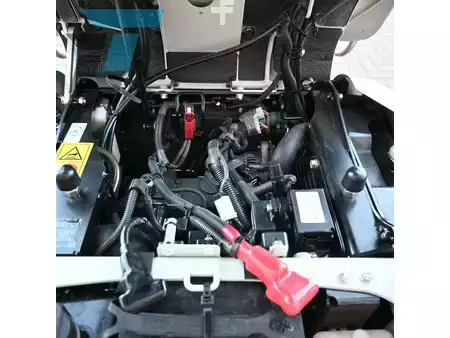 Minibagry 2022 Takeuchi TB210R (13)