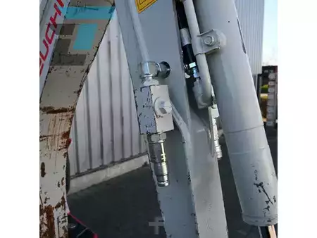 Minibagry 2022 Takeuchi TB210R (9)