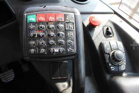 Kink Dumprar 2015 Bell B30E 6x6 (11)