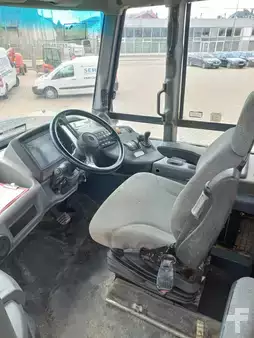 Nivelohjatut dumpperit 2008 Bell B25D (14)