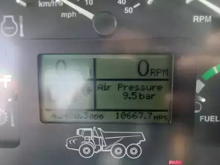 Nivelohjatut dumpperit 2008 Bell B25D (16)