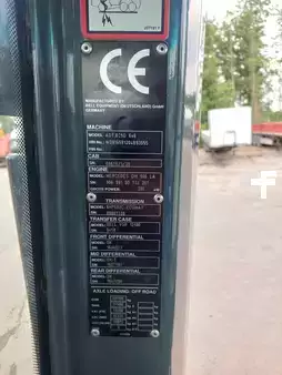 Nivelohjatut dumpperit 2008 Bell B25D (17)