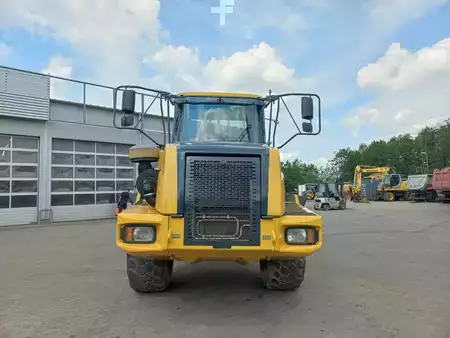 Nivelohjatut dumpperit 2008 Bell B25D (2)