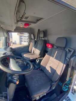 Náklaďák 2006 Mercedes-Benz Atego 818 (9)