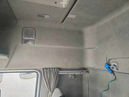 Náklaďák 2011 Renault Premium 460 (12)