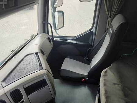 Náklaďák 2011 Renault Premium 460 (15)