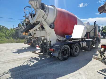 Gruszki do betonu 2005 DAF CF 85.430 (3)