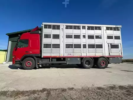 Náklaďák 2010 Volvo FM 410 (2)
