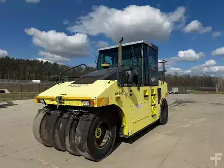 Combi rollers 2012 Ammann AP 240 (1)