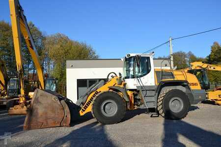 Liebherr L 556