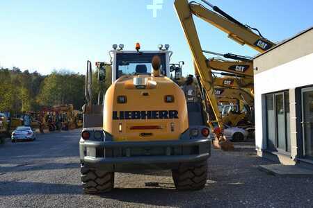 Liebherr L 556