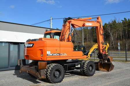 Mobilní bagry 2013 Doosan DX 140 W (10)