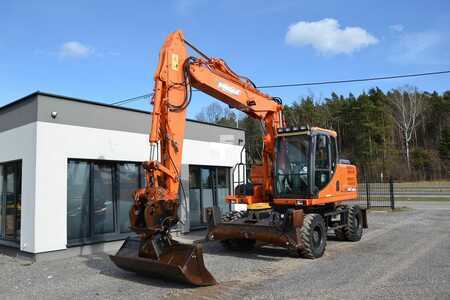 Mobilní bagry 2013 Doosan DX 140 W (2)