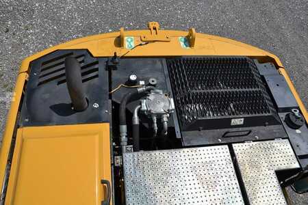 Pelle sur pneus 2013 Caterpillar M 316 D (19)