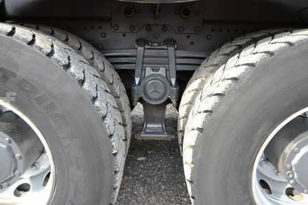 Truck 2014 Mercedes-Benz ACTROS 3241 (19)