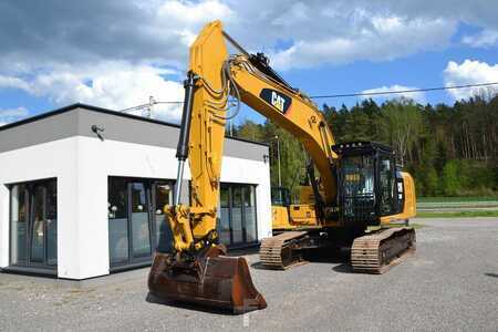 Beltegraver 2017 Caterpillar 320 FL (2)